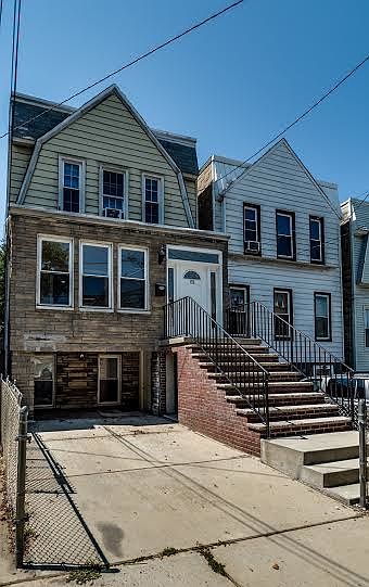 2nd image of 173 Fairview Ave