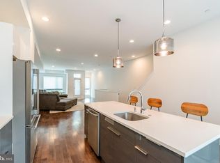 1213 Pennock St, Philadelphia, PA 19121