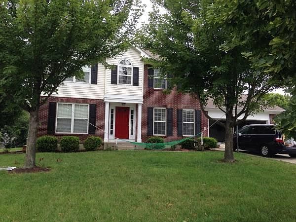 1st image of 4673 Sarah Dr