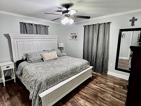 4th image of 1214 Park Dr