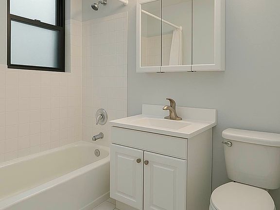 5th image of 1614 2nd Ave APT 2B