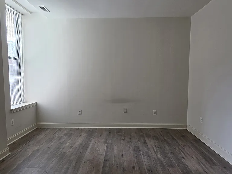 701-3 Sansom St #502 — Photo 12