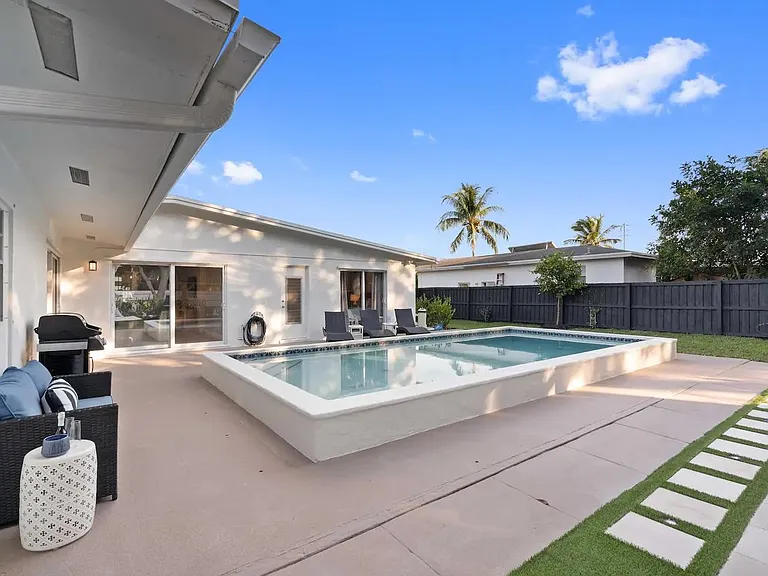 14051 Leeward Way — Photo 38
