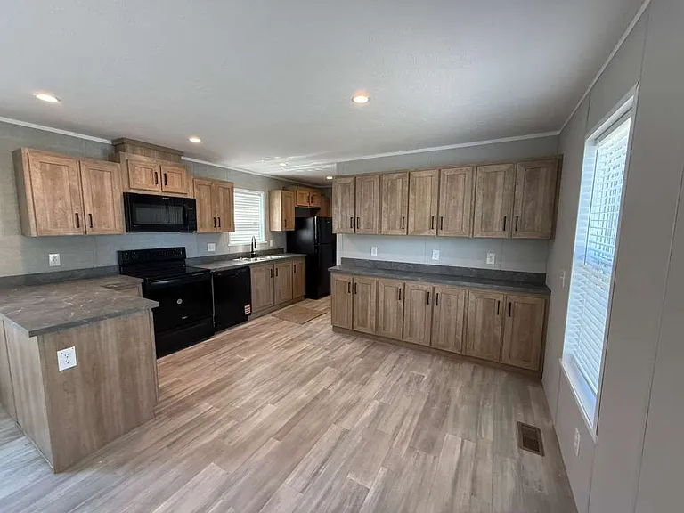 Tee Kay Mobile Manor — Photo 8