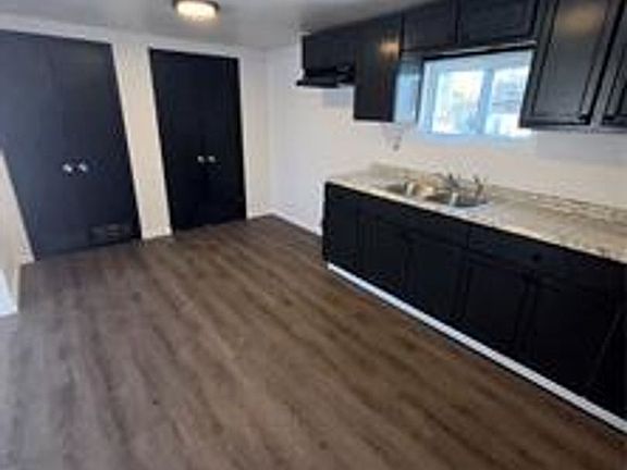 3rd image of 2116 Doris Ave