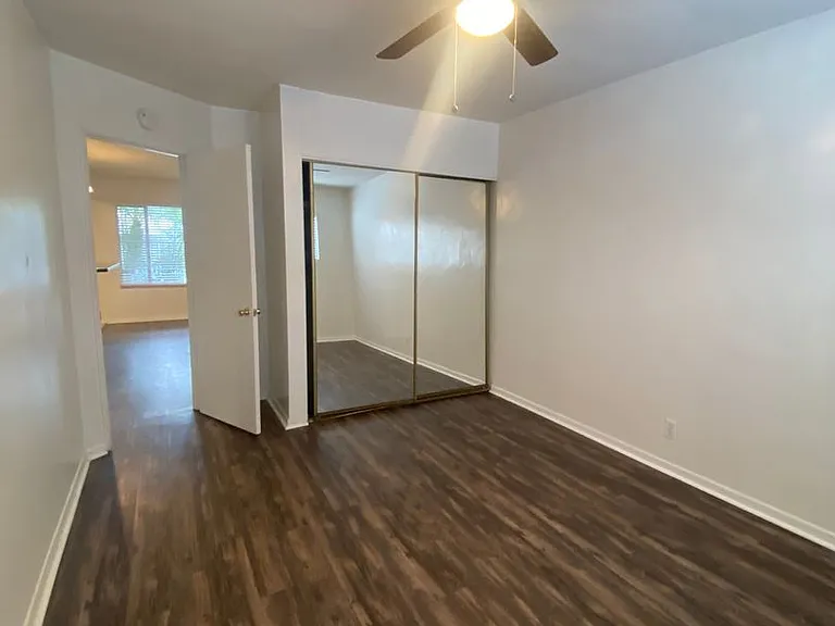 4937 Coronado Ave! Spacious 2 Bed-1 Bath Unit in OB! — Photo 10
