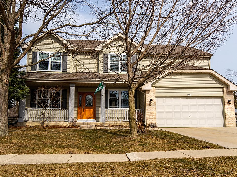 1st image of 324 Woodhill Ln