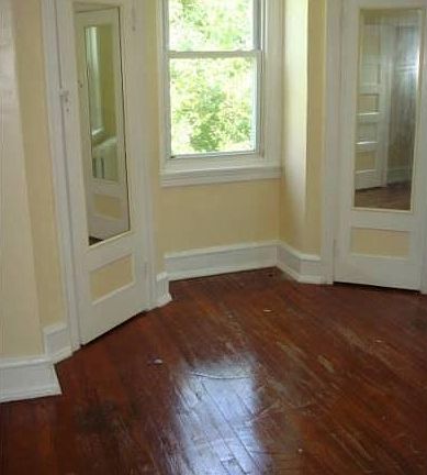 5th image of 5705 Ashland Ave