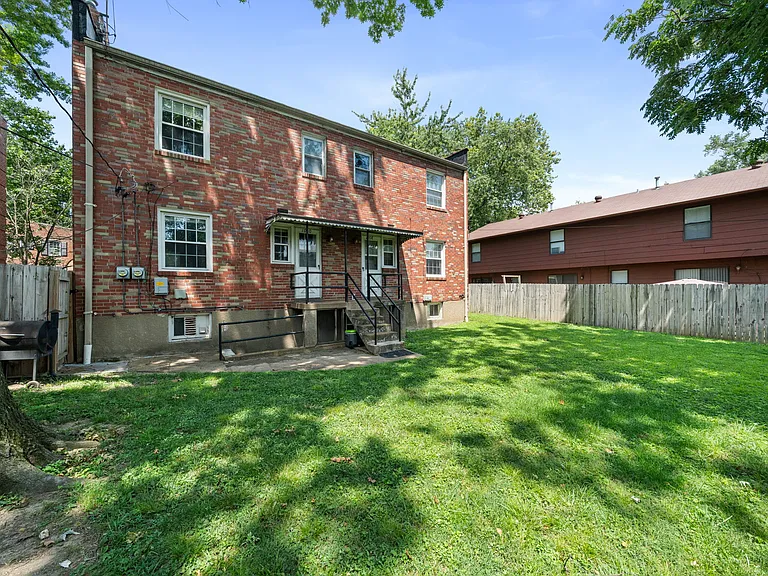 1010 Sanford Ave #1 — Photo 21