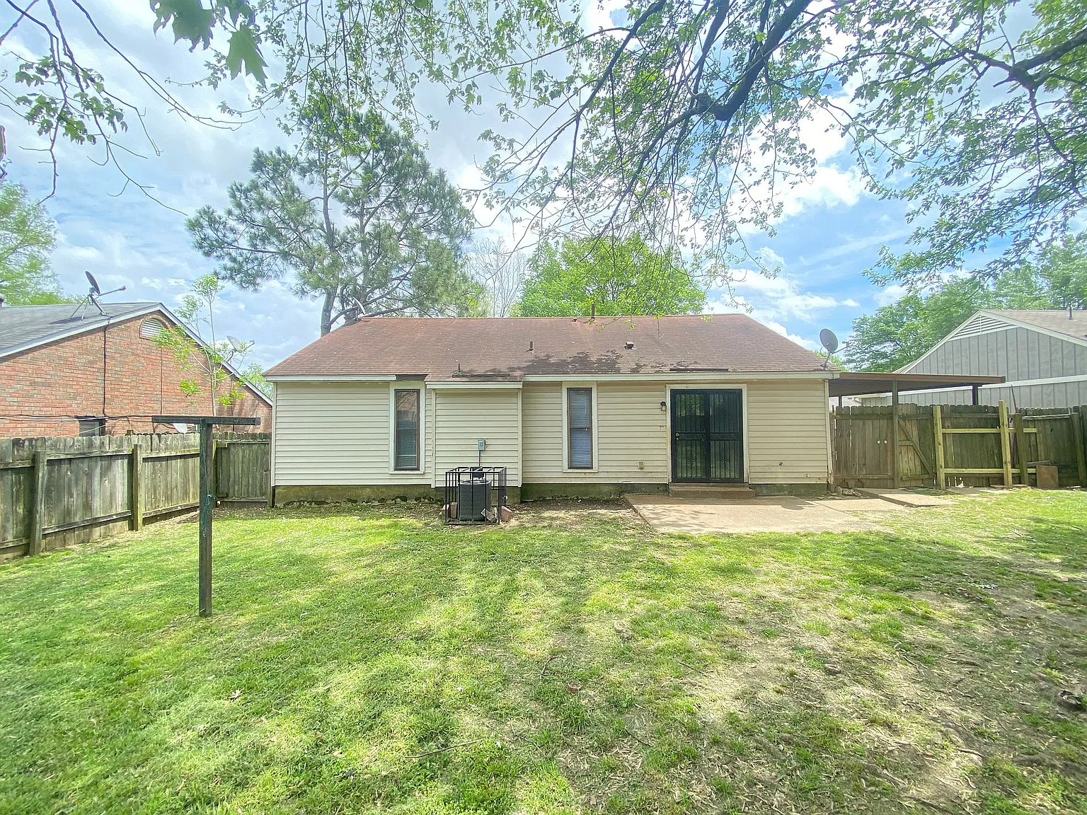 3500 Dawnridge Dr — Photo 2