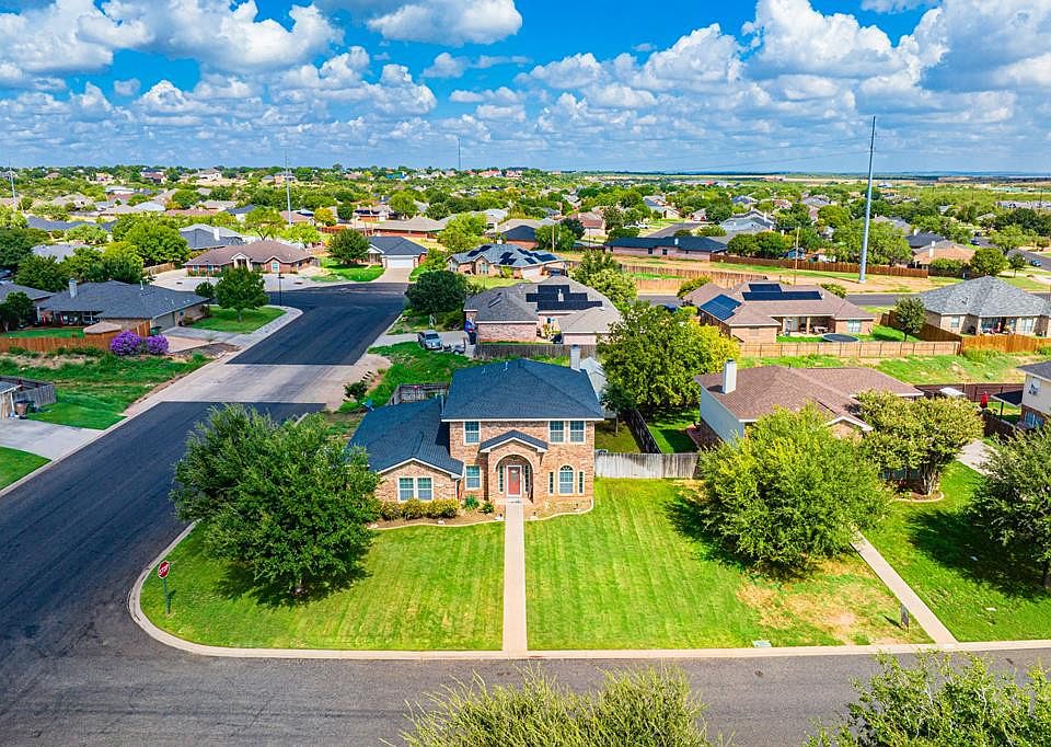 1st image of 5818 Lyndhurst Dr
