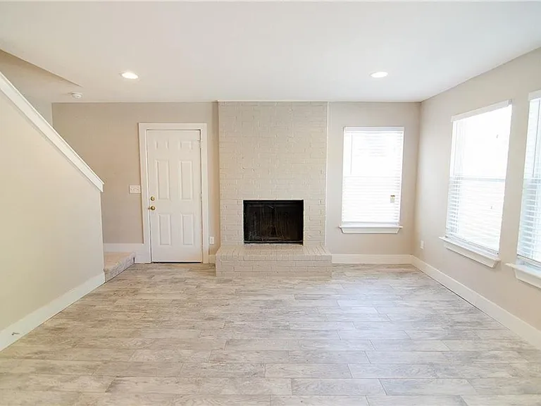 11901 Alpheus Ave #B — Photo 10