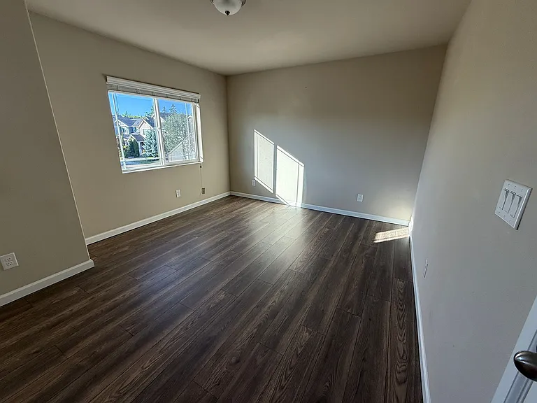 8657 Atlas Ave NE — Photo 24