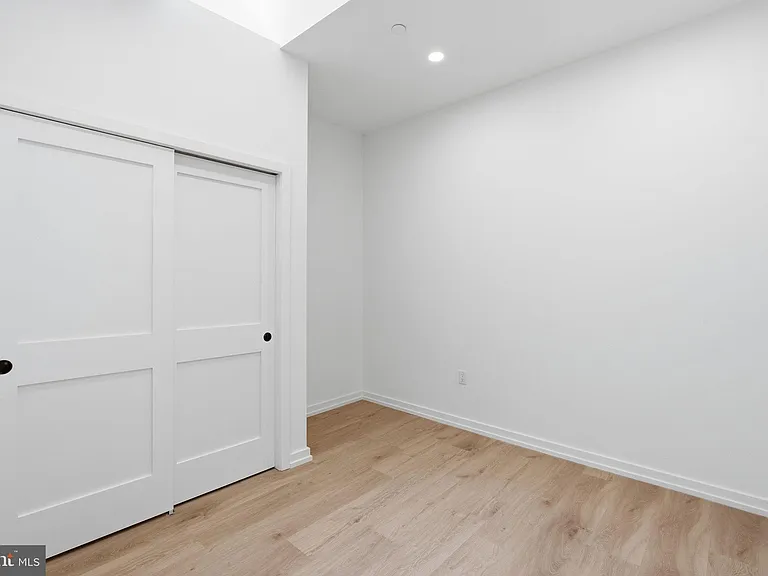 203 S 13th St #4C — Photo 12