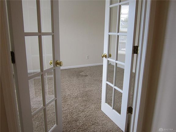 3rd image of 1415 Vanderlyn Ct