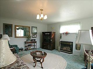 2nd image of 2147 Oakwood Ct