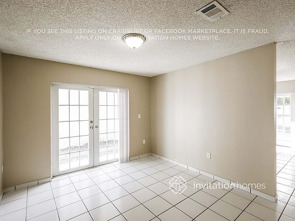 5th image of 621 SW 176th Ave