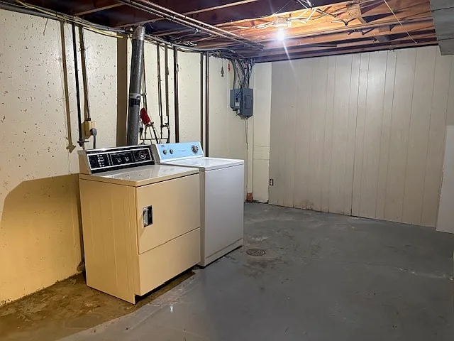126 Saranac Dr — Photo 34
