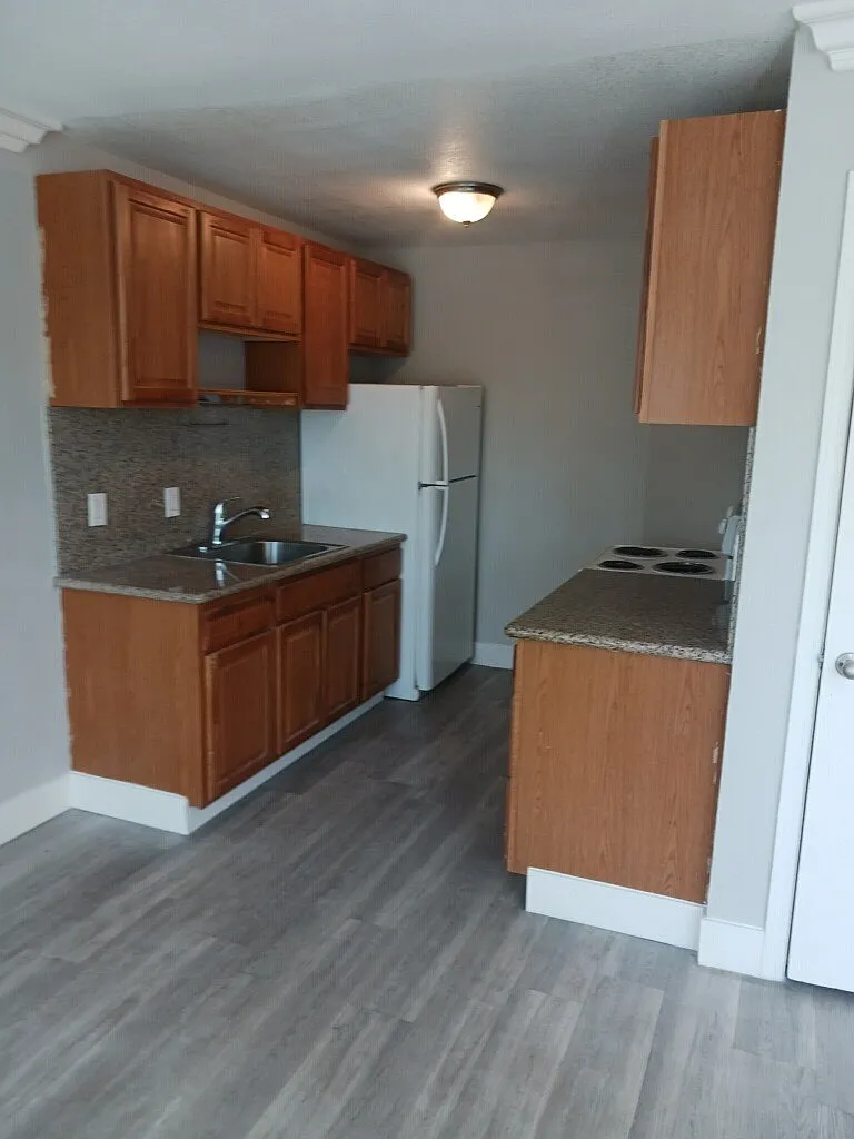2 bed, 950 sqft, $2,200 — Photo 1