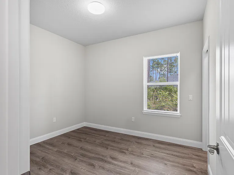 8 Regina Ln #B — Photo 17
