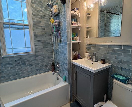 5th image of 1846 N Kildare Ave #2