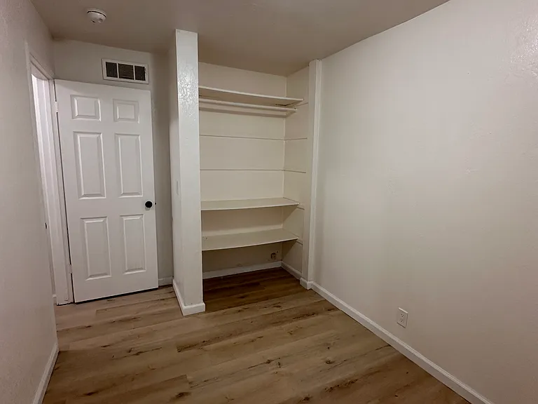 Den (office)