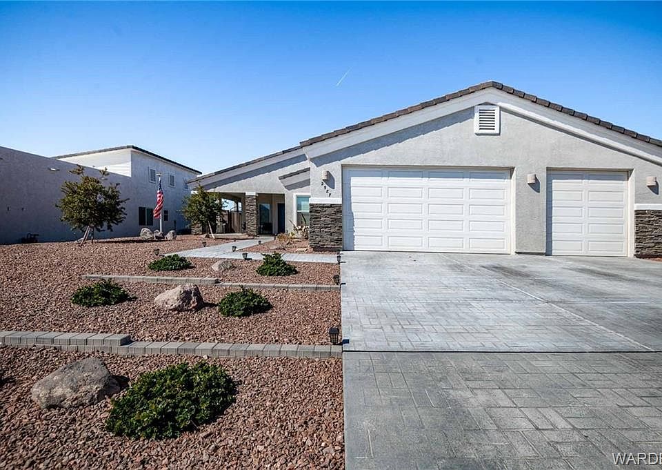 1st image of 2587 Trade Wind Dr