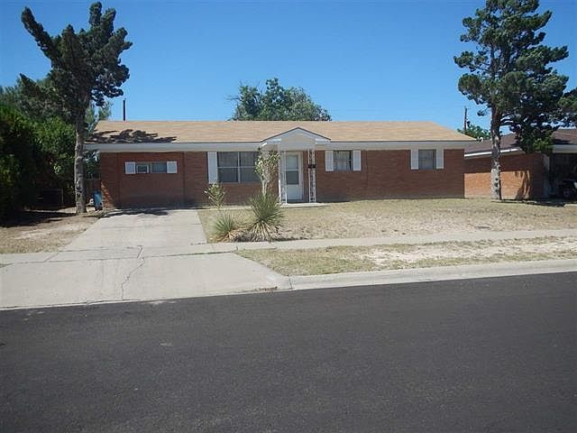 1st image of 403 Oakwood Dr