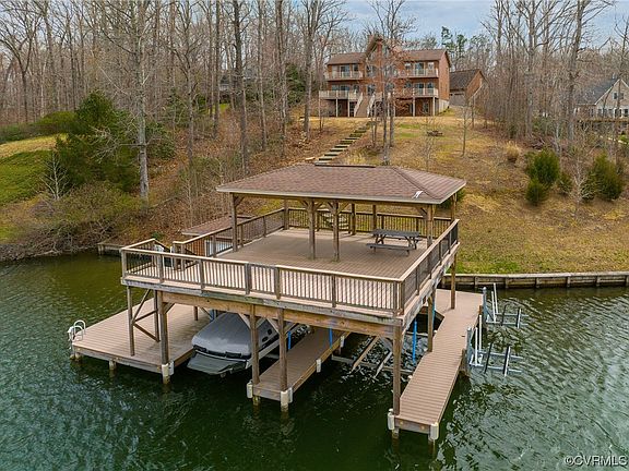 2nd image of 56 Grandview Dr