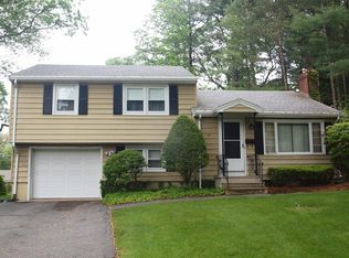 41 Winona St, Peabody, MA 01960