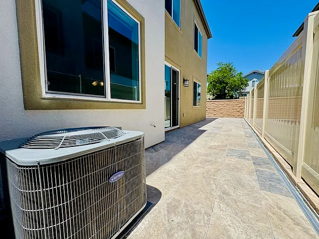 12210 Halle Way — Photo 36