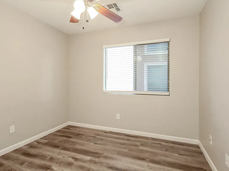 25549 W Winslow Ave — Photo 12