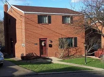 51 Lacona St photo 1