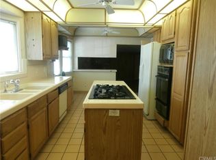 6812 Woodward Ave, Bell, CA 90201