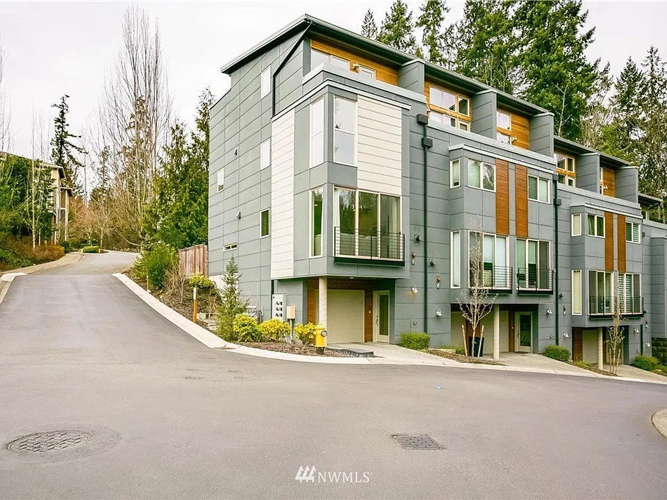 4276 213th Pl SE