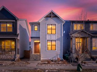 324 W Hotchkiss Dr SE, Calgary, AB T3S 0J9