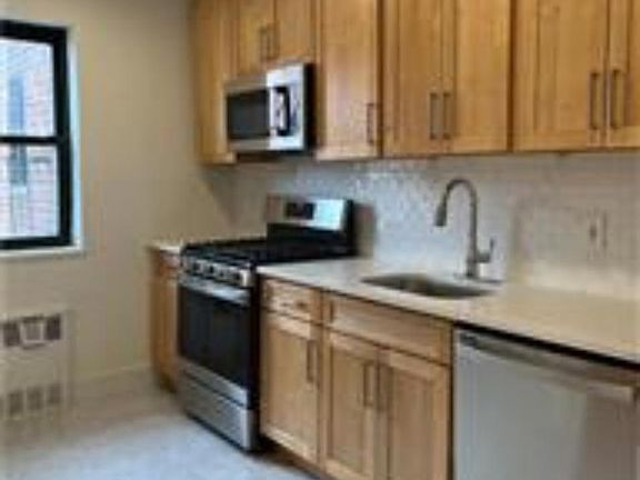 3rd image of 149-45 Northern Blvd #5G