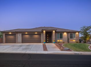 135 S Acantilado Dr, St George, UT 84790