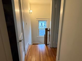 22 Colonial Pl, New Haven, CT 06515