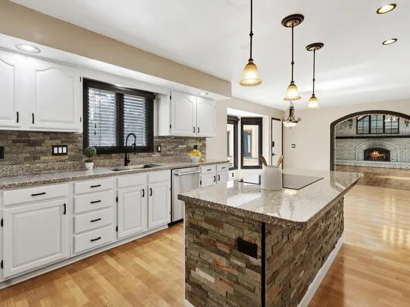 705 Weston Park Dr, Powell, OH 43065