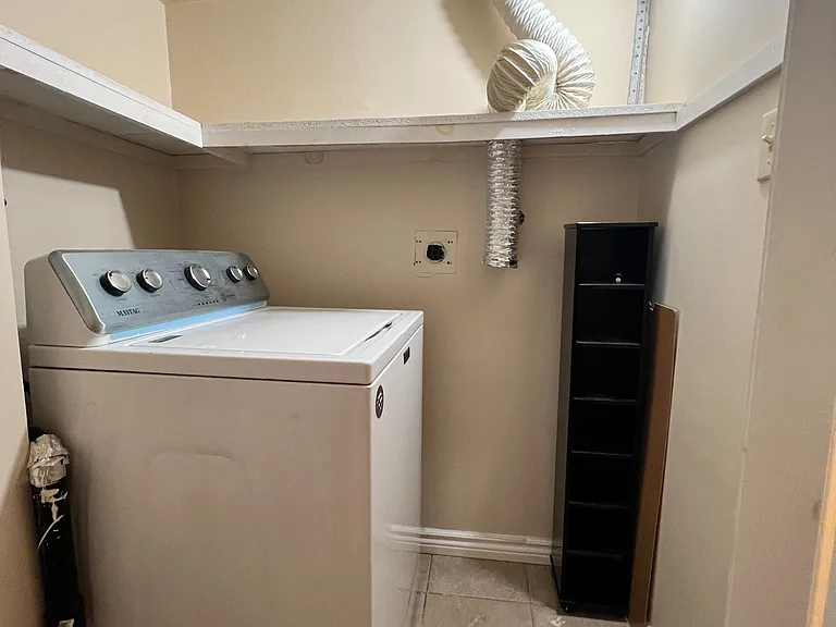 35 Irenemount Cres #BASEMENT — Photo 13