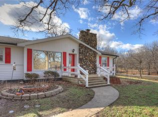 951 Oak Crst, Baxter Springs, KS 66713