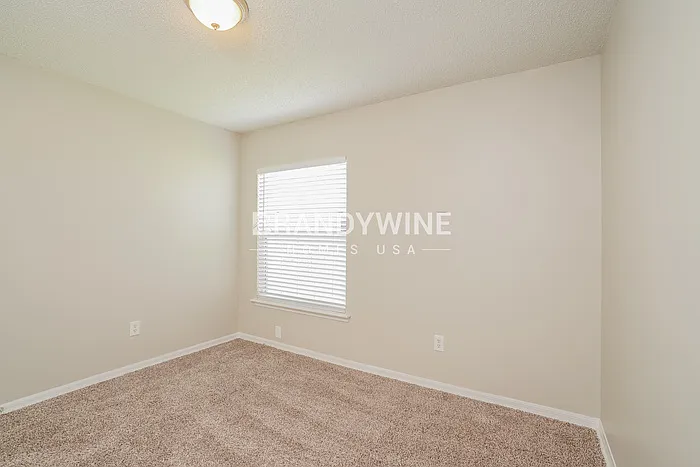 3159 Wavering Ln — Photo 15