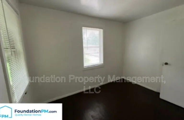 1277 Airways Blvd #2 — Photo 7