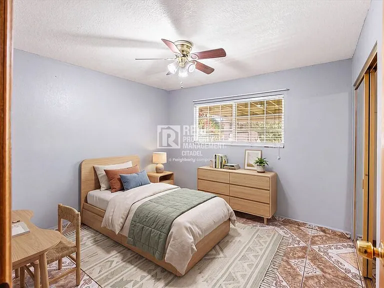 16653 Mallory Dr — Photo 17