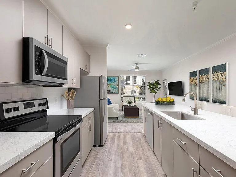 Landara Apartments — Photo 2