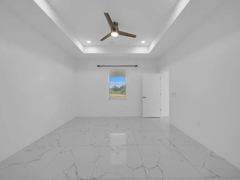 325 Paulcrest Ave — Photo 23
