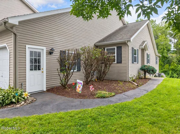 40 Brook Street, Rensselaer, NY 12144