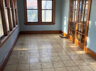 4572 W Fond Du Lac Ave, Milwaukee, WI 53216