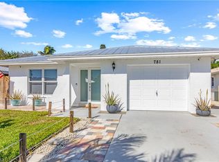 781 99th Ave N, Naples, FL 34108